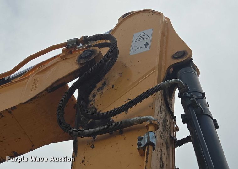 image for item DT4919 2020 Hyundai HX330L excavator