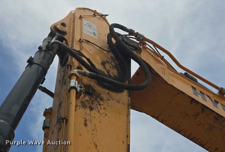 image for item DT4919 2020 Hyundai HX330L excavator