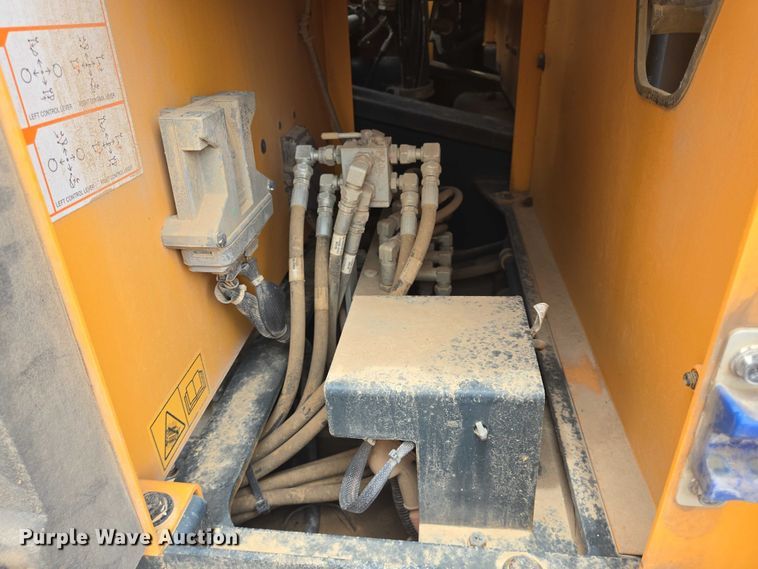 image for item DT4919 2020 Hyundai HX330L excavator