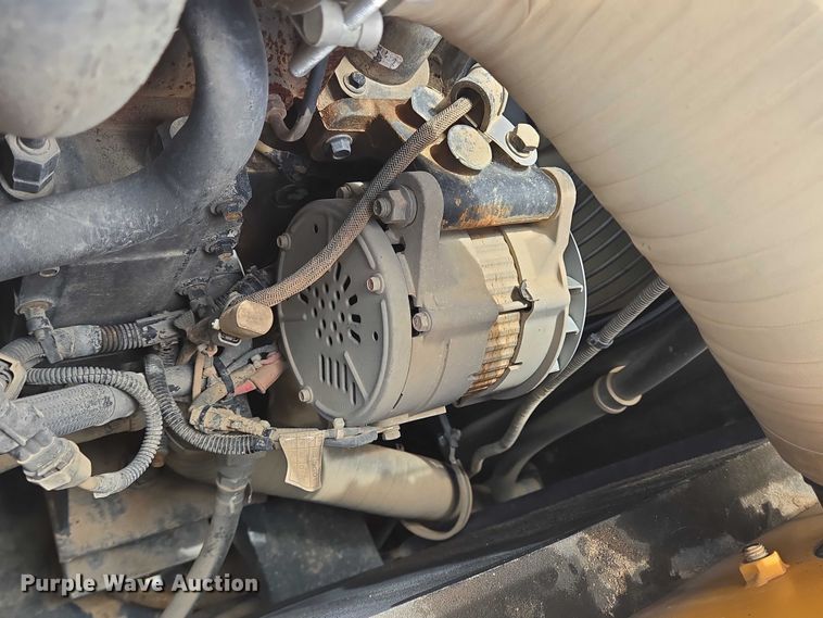 image for item DT4919 2020 Hyundai HX330L excavator