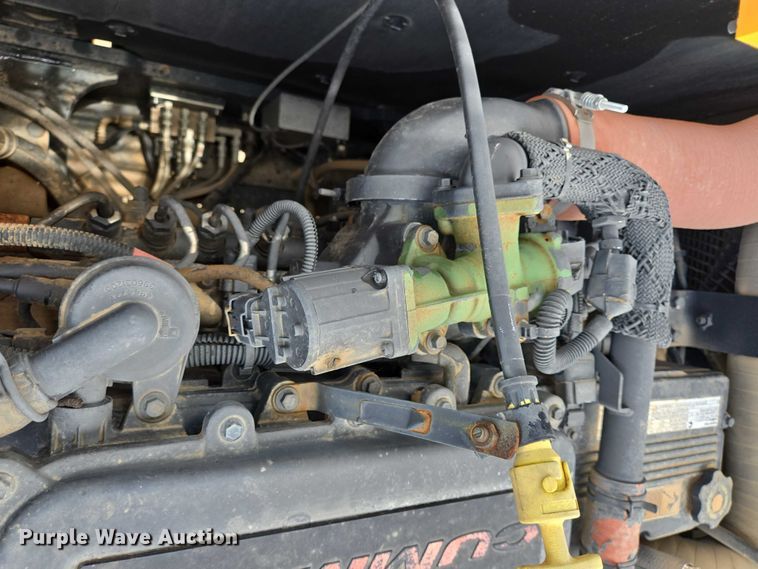 image for item DT4919 2020 Hyundai HX330L excavator