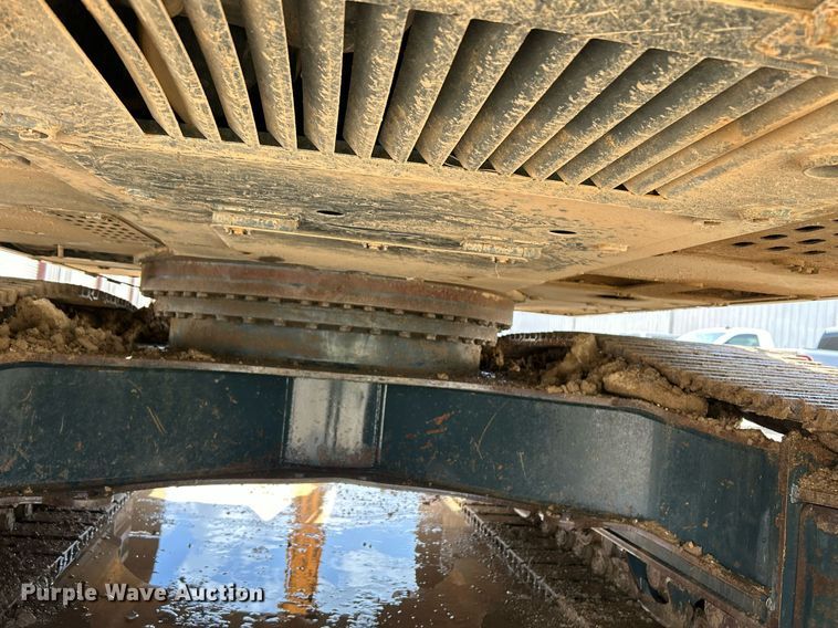 image for item DT4919 2020 Hyundai HX330L excavator