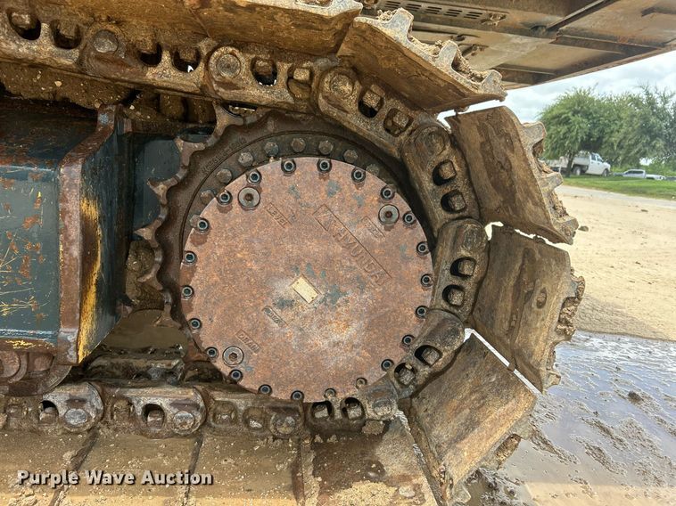 image for item DT4919 2020 Hyundai HX330L excavator