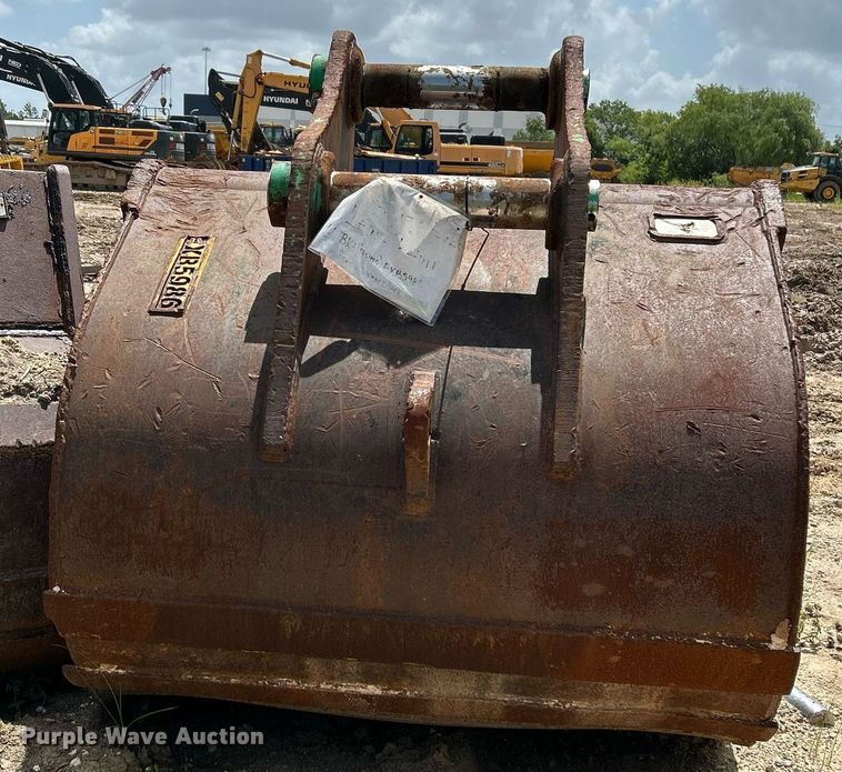 image for item DT4919 2020 Hyundai HX330L excavator