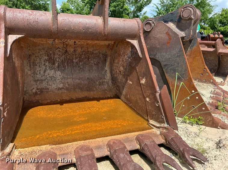 image for item DT4919 2020 Hyundai HX330L excavator