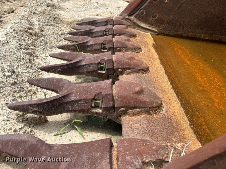 image for item DT4919 2020 Hyundai HX330L excavator