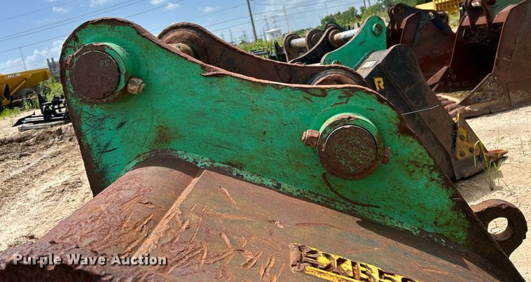 image for item DT4919 2020 Hyundai HX330L excavator