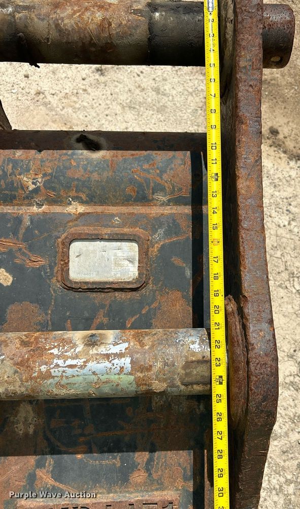 image for item DT4919 2020 Hyundai HX330L excavator