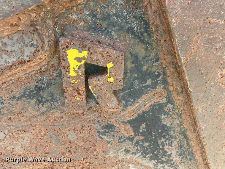 image for item DT4919 2020 Hyundai HX330L excavator