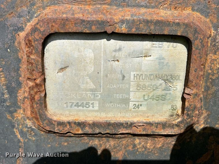 image for item DT4919 2020 Hyundai HX330L excavator