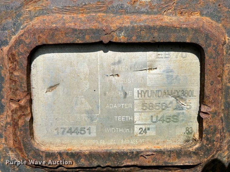 image for item DT4919 2020 Hyundai HX330L excavator