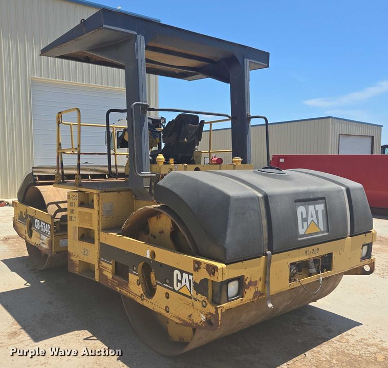 image for item DT4923 1998 Caterpillar CB-634C double drum vibratory roller