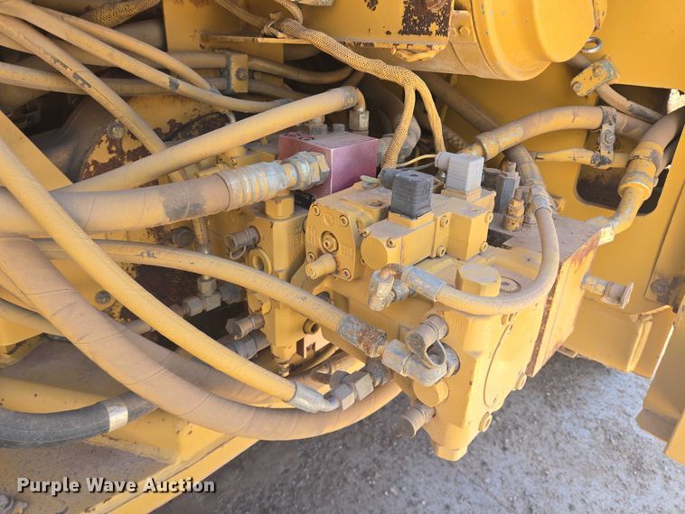 image for item DT4923 1998 Caterpillar CB-634C double drum vibratory roller