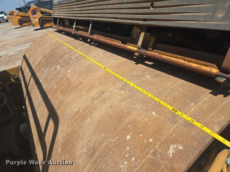 image for item DT4923 1998 Caterpillar CB-634C double drum vibratory roller