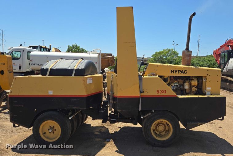 image for item DT4926 Hypac C530A pneumatic roller