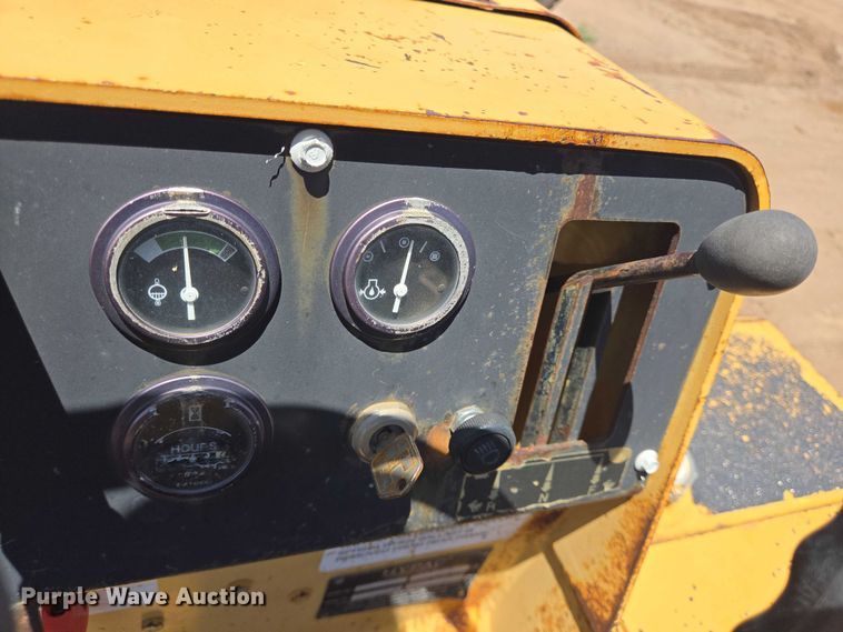 image for item DT4926 Hypac C530A pneumatic roller