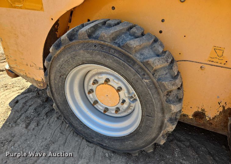 image for item DT4927 2017 Mustang 1650R skid steer loader