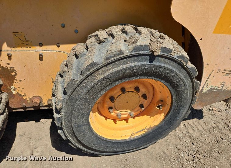 image for item DT4927 2017 Mustang 1650R skid steer loader