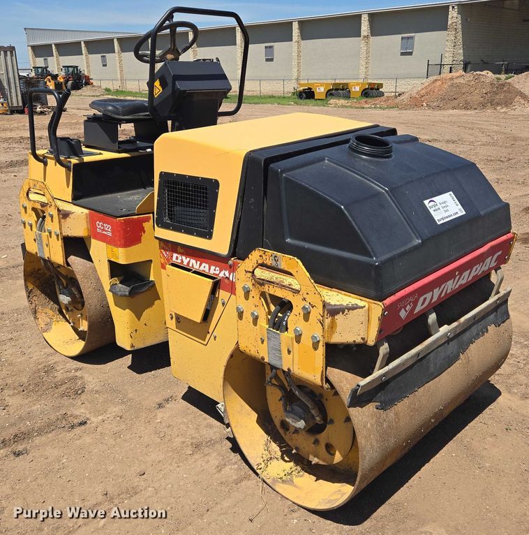 image for item DT4928 1998 DynaPac CC122 double drum vibratory roller