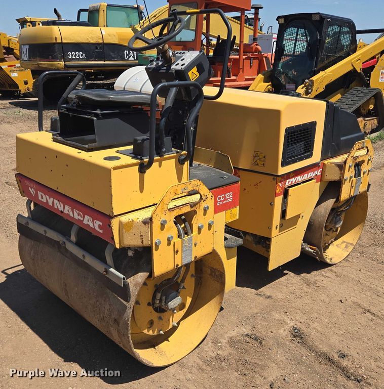 image for item DT4928 1998 DynaPac CC122 double drum vibratory roller