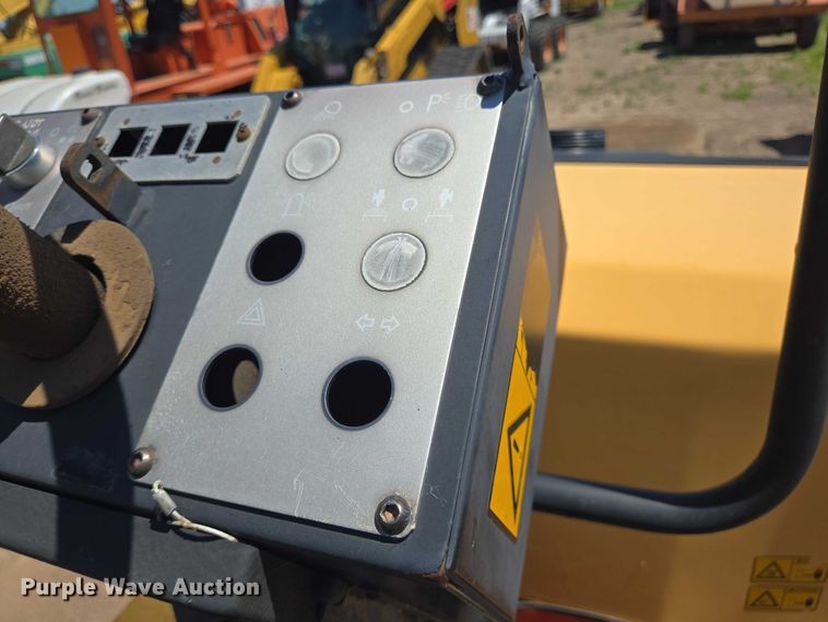 image for item DT4928 1998 DynaPac CC122 double drum vibratory roller