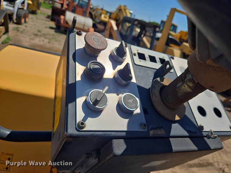 image for item DT4928 1998 DynaPac CC122 double drum vibratory roller