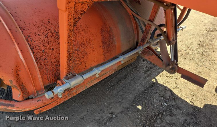 image for item DT4929 1998 Broce RJ350 broom