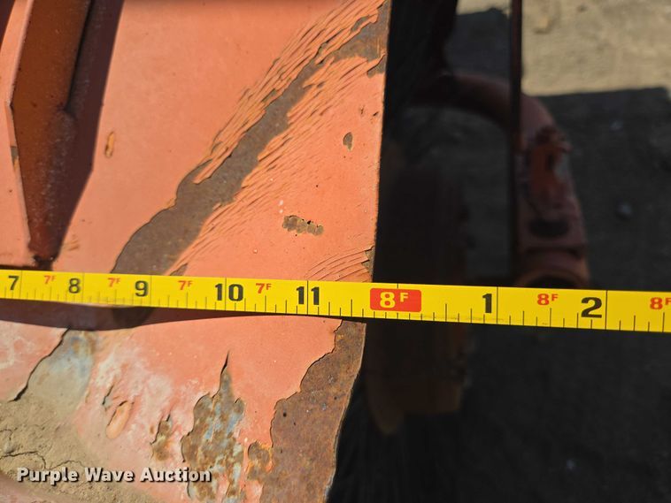 image for item DT4929 1998 Broce RJ350 broom