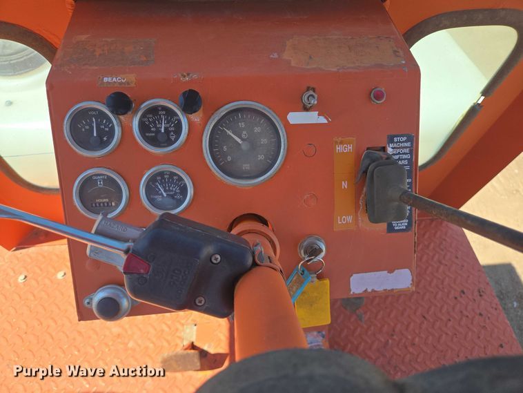 image for item DT4929 1998 Broce RJ350 broom