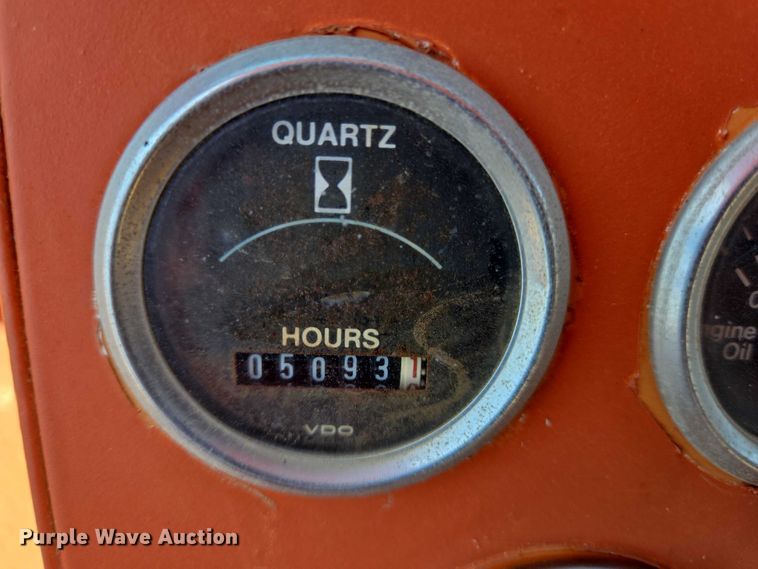 image for item DT4929 1998 Broce RJ350 broom