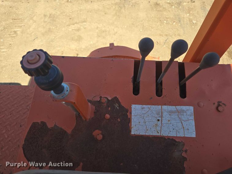 image for item DT4929 1998 Broce RJ350 broom