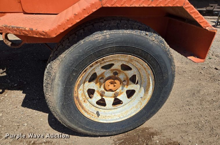 image for item DT4929 1998 Broce RJ350 broom