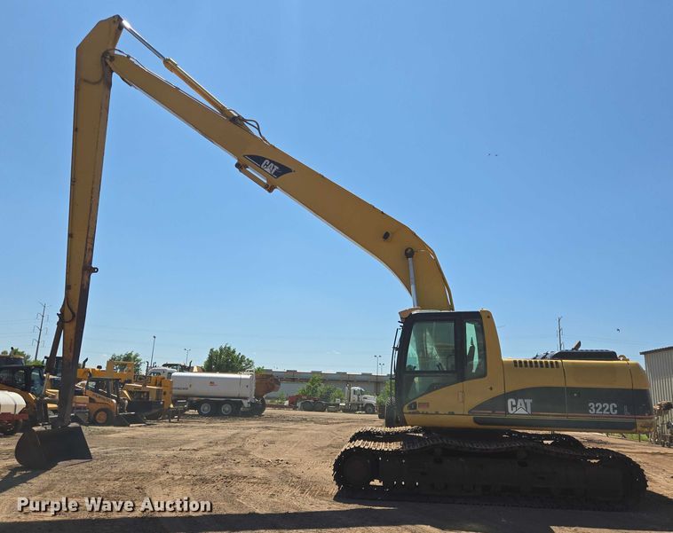 image for item DT4932 2004 Caterpillar 322C L long reach excavator