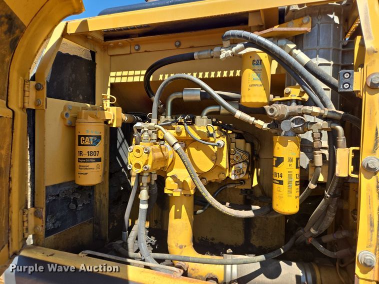 image for item DT4932 2004 Caterpillar 322C L long reach excavator