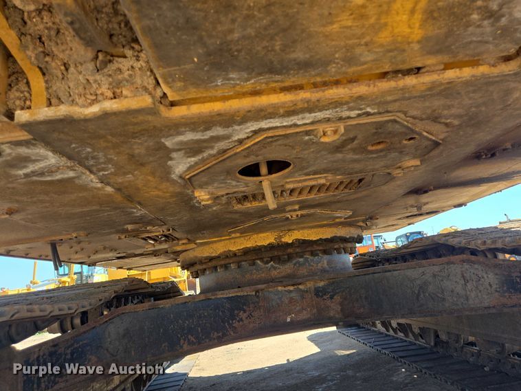 image for item DT4932 2004 Caterpillar 322C L long reach excavator