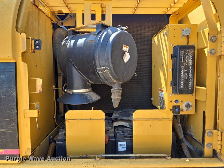 image for item DT4932 2004 Caterpillar 322C L long reach excavator