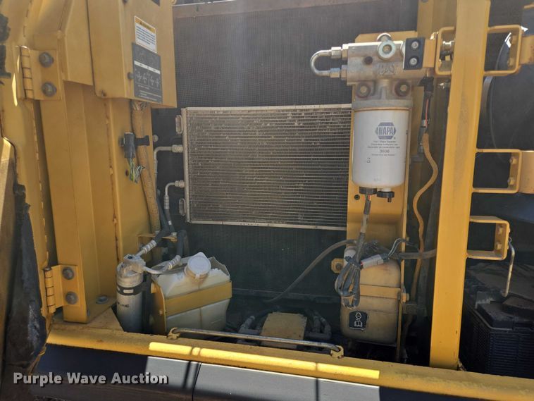 image for item DT4932 2004 Caterpillar 322C L long reach excavator