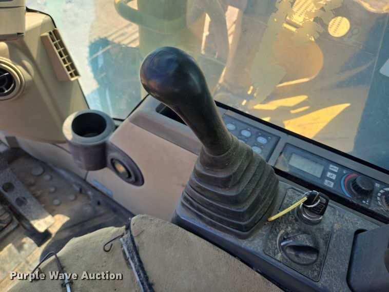 image for item DT4932 2004 Caterpillar 322C L long reach excavator