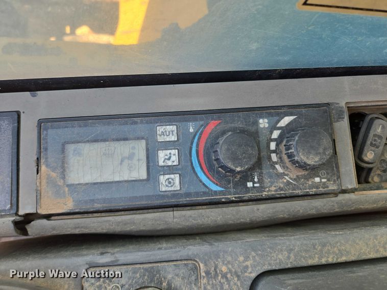 image for item DT4932 2004 Caterpillar 322C L long reach excavator