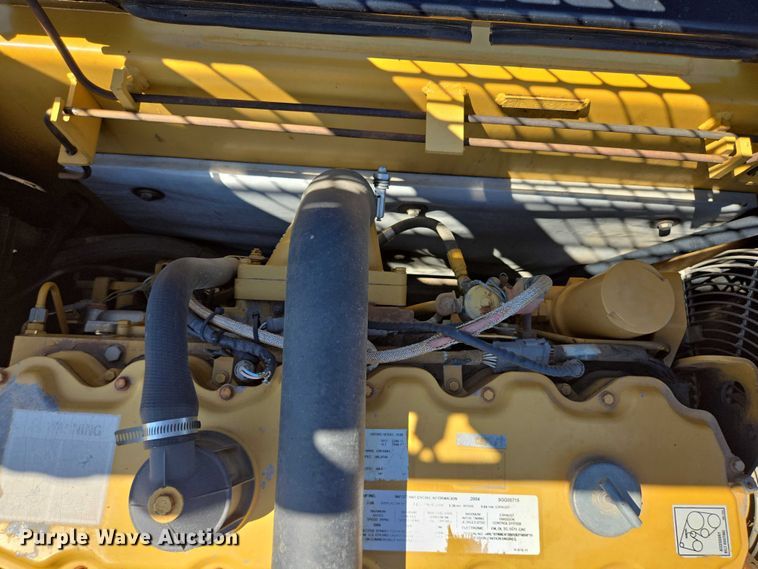 image for item DT4932 2004 Caterpillar 322C L long reach excavator