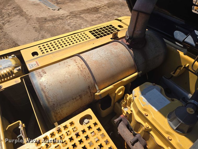 image for item DT4932 2004 Caterpillar 322C L long reach excavator