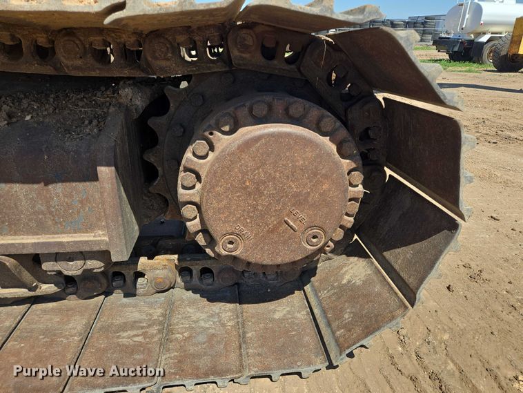 image for item DT4932 2004 Caterpillar 322C L long reach excavator