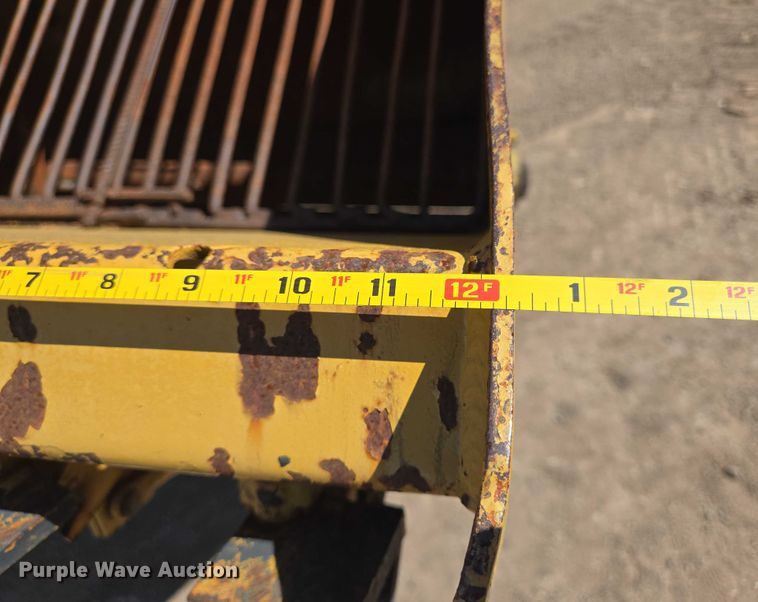 image for item DT4933 Flaherty SPK-H chip spreader