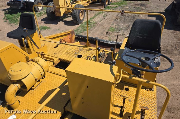 image for item DT4933 Flaherty SPK-H chip spreader