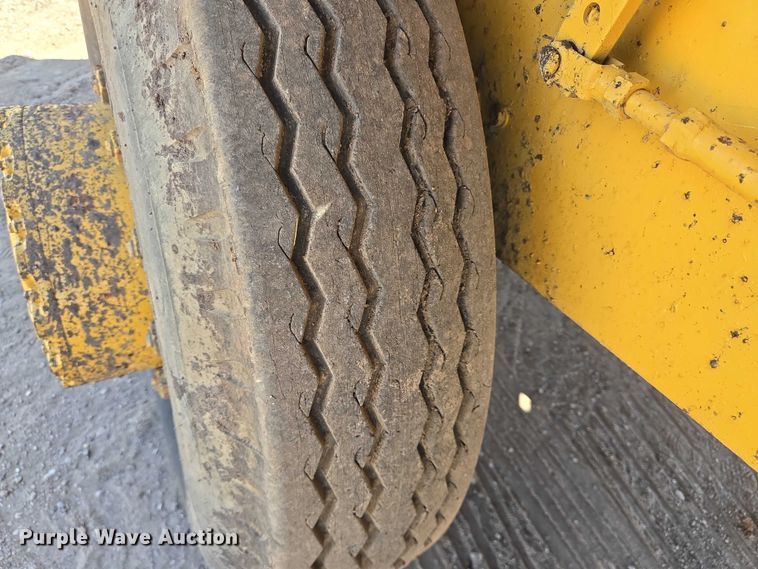 image for item DT4933 Flaherty SPK-H chip spreader