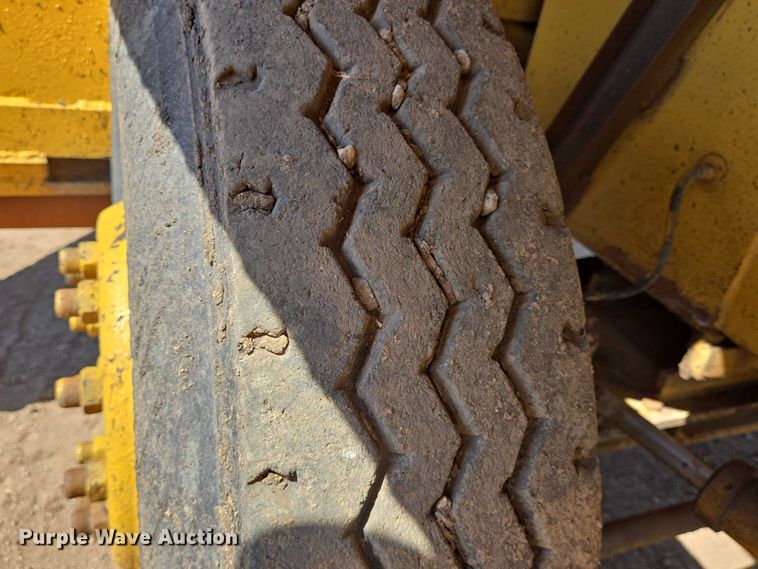 image for item DT4933 Flaherty SPK-H chip spreader