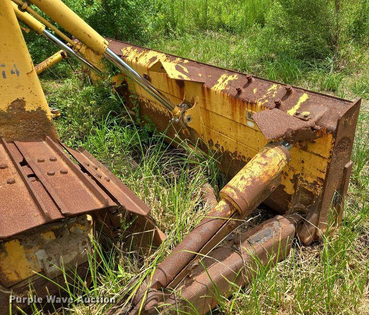 image for item DT4943 2012 Komatsu D65PX-17 dozer