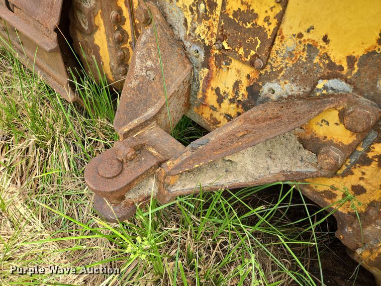 image for item DT4943 2012 Komatsu D65PX-17 dozer