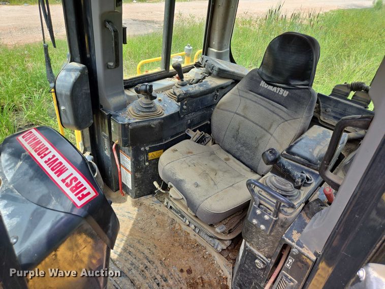 image for item DT4943 2012 Komatsu D65PX-17 dozer