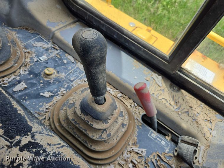 image for item DT4943 2012 Komatsu D65PX-17 dozer